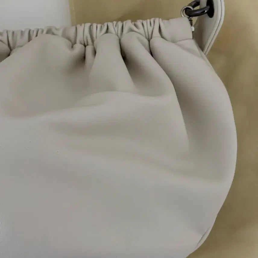 [BUNJANG] Sei Mio On Do Egg Bag - Ivory / 세이모온도 에그백 아이보리