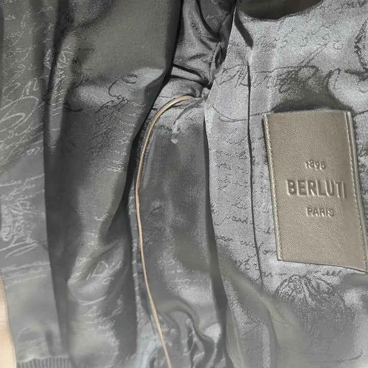 [BUNJANG] Berluti Calfskin Leather Bomber Jacket / (A+/48) / 벨루티 카프스킨 레더 봄버 자켓