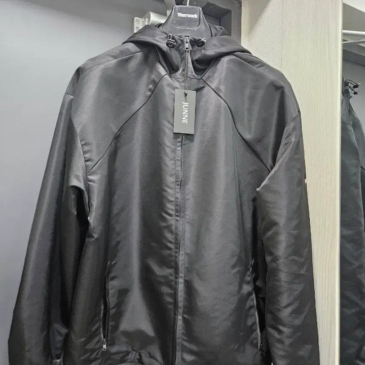 [BUNJANG] Junnue J41 Nylon Windbreaker Jacket (Black) - M / 준느 / J41 나일론 바람막이 블랙 / M
