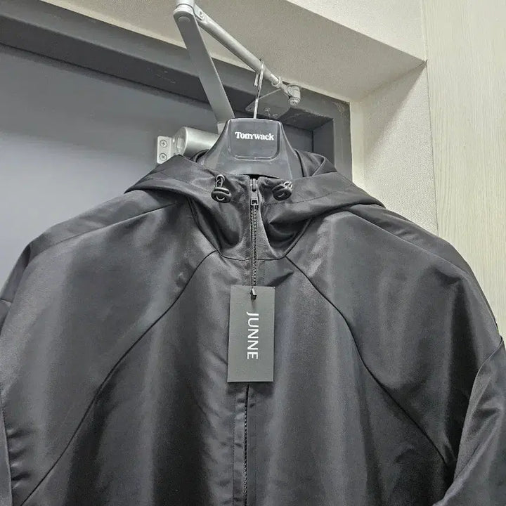 [BUNJANG] Junnue J41 Nylon Windbreaker Jacket (Black) - M / 준느 / J41 나일론 바람막이 블랙 / M
