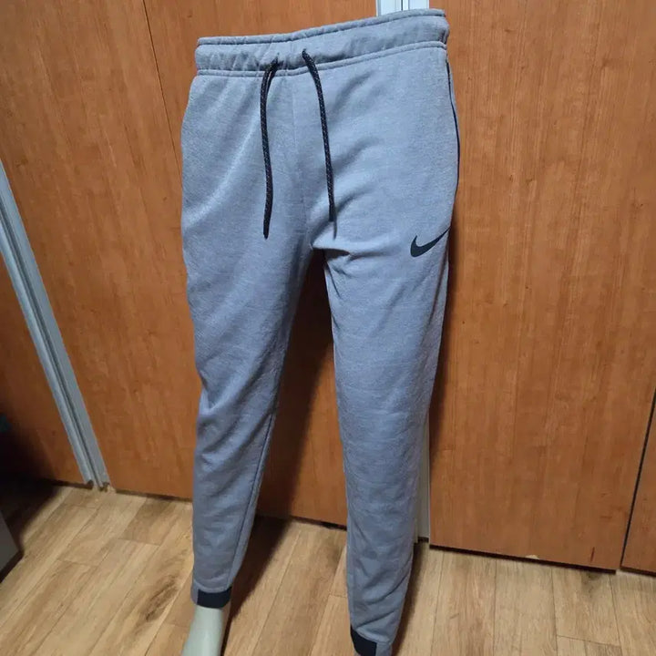 [BUNJANG] Nike Training Banding Pants - Size L (Fits 31-32) / nike나이키트레이닝밴딩바지175/80A 85L입니다만약31에서32정도