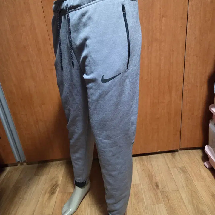 [BUNJANG] Nike Training Banding Pants - Size L (Fits 31-32) / nike나이키트레이닝밴딩바지175/80A 85L입니다만약31에서32정도