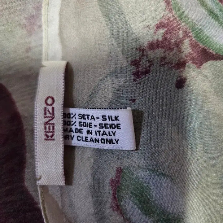 [BUNJANG] KENZO Flower Pattern Silk Scarf / KENZO 겐조 플라워 패턴 실크스카프