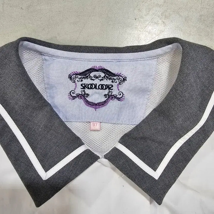 [BUNJANG] Used School Uniform Short Sleeve Shirt - Size 97 / 중고여성 교복반팔셔츠 사이즈 97