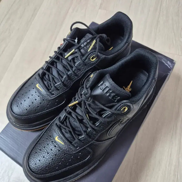 [BUNJANG] Nike Air Force 1 Low Luxe Black Sneakers / 나이키 에어포스1 로우 럭스 블랙 새상품