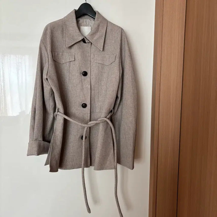 [BUNJANG] WIDA Belted Half Blazer Jacket / 위다 WIDA 보카시 하프 벨티드 벨트 자켓 결혼식 하객룩 출근룩