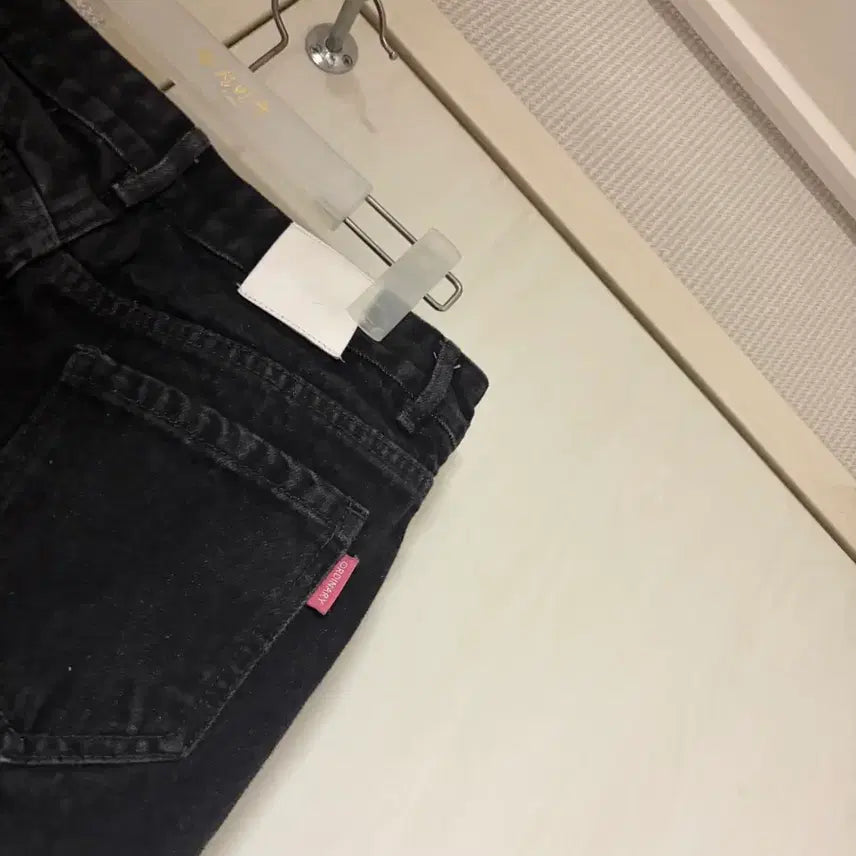 [BUNJANG] Ordinary Holiday Denim Wide Pants / 오디너리홀리데이 원더플레이스 여성용 생지 데님 와이드 팬츠 W7C24RH