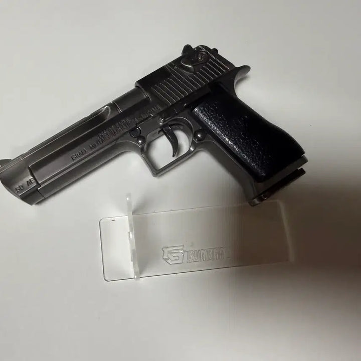 [BUNJANG] Full Metal Desert Eagle Model Gun Miniature / 안전결제) 탄피 배출 풀메탈 데저트이글 모델건 미니어처 (1:2 사이즈)