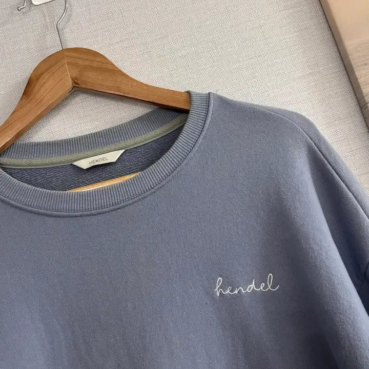 [BUNJANG] Unspecified Basic Crewneck Sweatshirt / 소라색 맨투맨