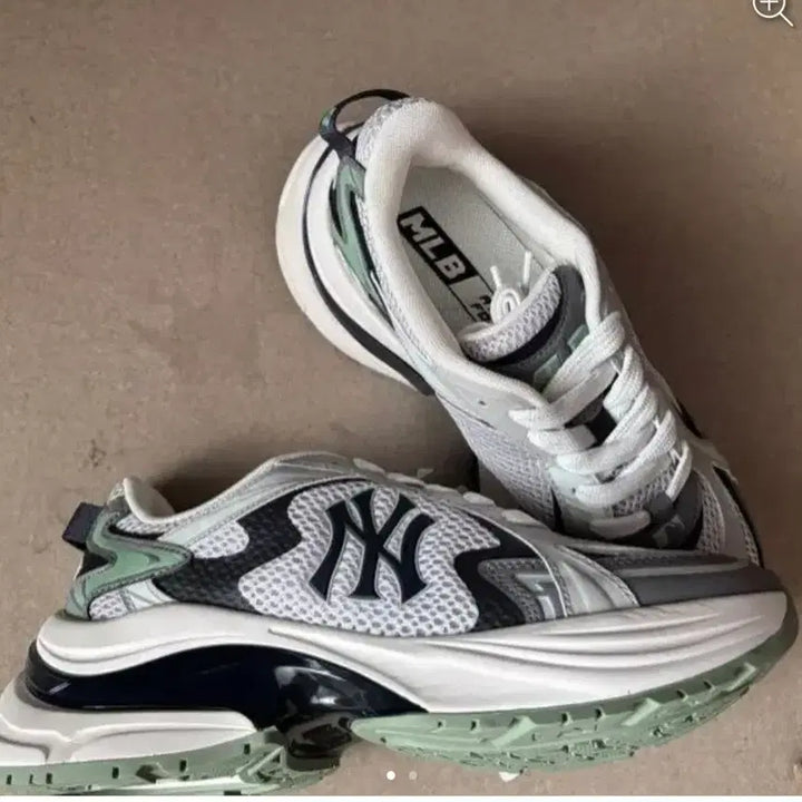 [BUNJANG] MLB Curve Runner Gray Sneakers / 엠엘비 커브러너 그레이색mlb 풀박완전새상품 아주저렴히판매