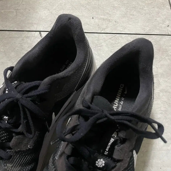 [BUNJANG] Nike Air Zoom Structure 25 Men's Running Shoes / 나이키 에어 줌 스트럭처 25 남성 운동화 신발