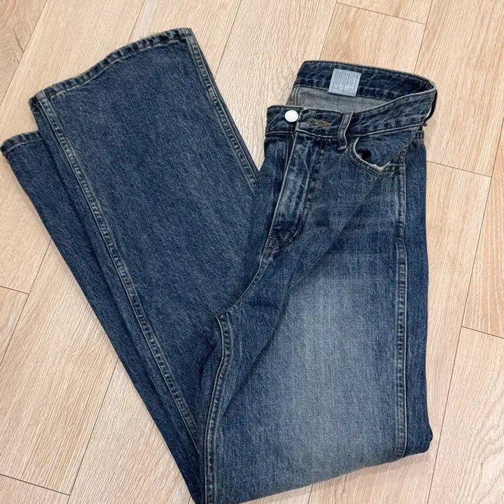 [BUNJANG] Facade Pattern Bootcut Denim Jeans / 파사드패턴 부츠컷 데님 빈티지워싱 S