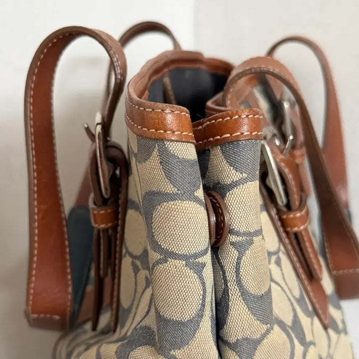 [SOLD OUT] Coach 코치 시그니처 로고 숄더백