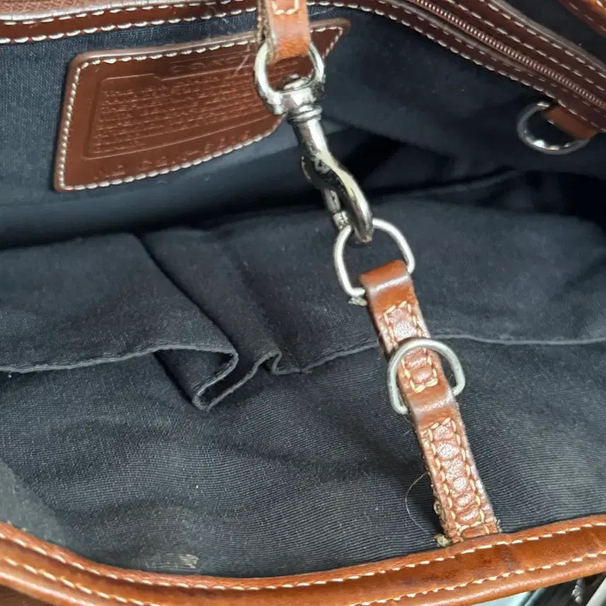 [SOLD OUT] Coach 코치 시그니처 로고 숄더백