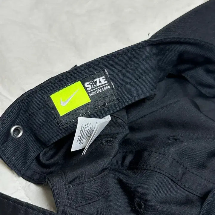 [BUNJANG] Nike Dri-FIT Mini Swoosh Cap / 나이키 드라이핏 모자 미니 스우시