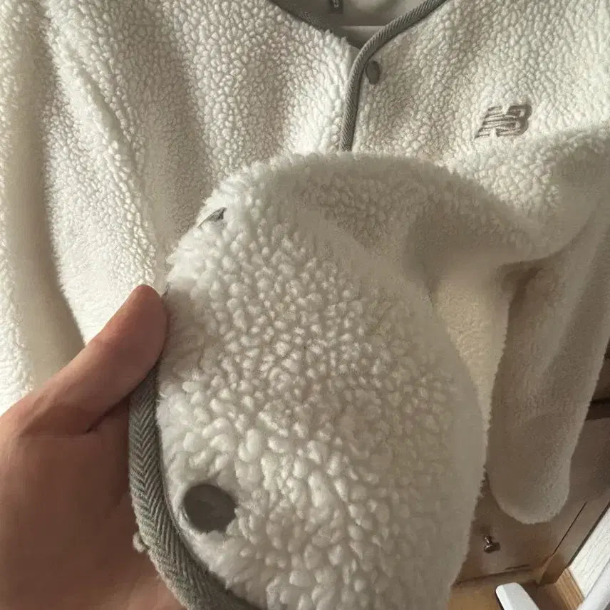 [BUNJANG] New Balance Women's Ivory Fleece Jacket / 뉴발란스 여성 뽀글이 플리스 아이보리