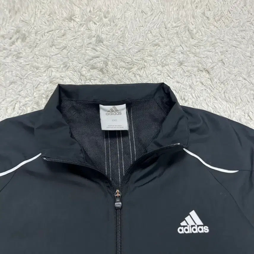 [BUNJANG] Adidas Black Windbreaker Jacket / 아디다스 블랙 바람막이