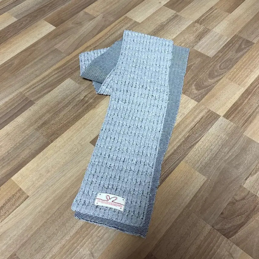 [BUNJANG] muwm Boucle Stripe Muffler Scarf / muwm Boucle stripe muffler 머플러 여자 여성 목도리