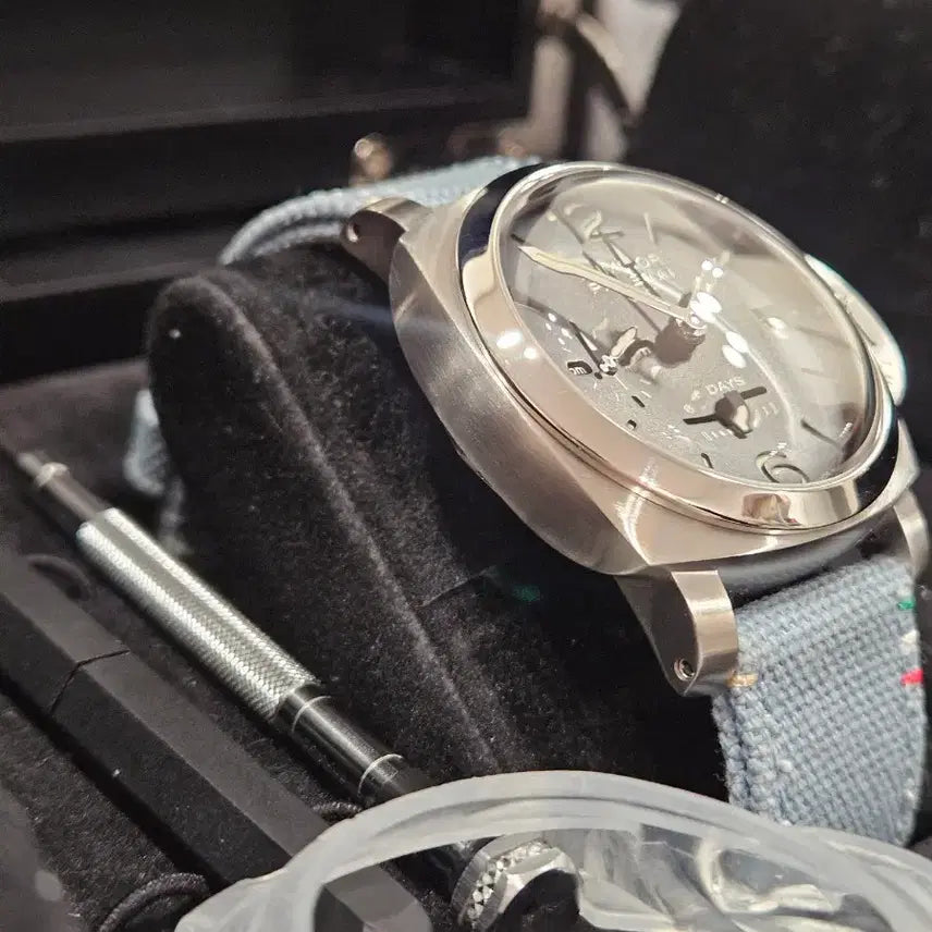 [BUNJANG] Panerai PAM233 Watch / 파네라이 pam233 갓삼삼 판매