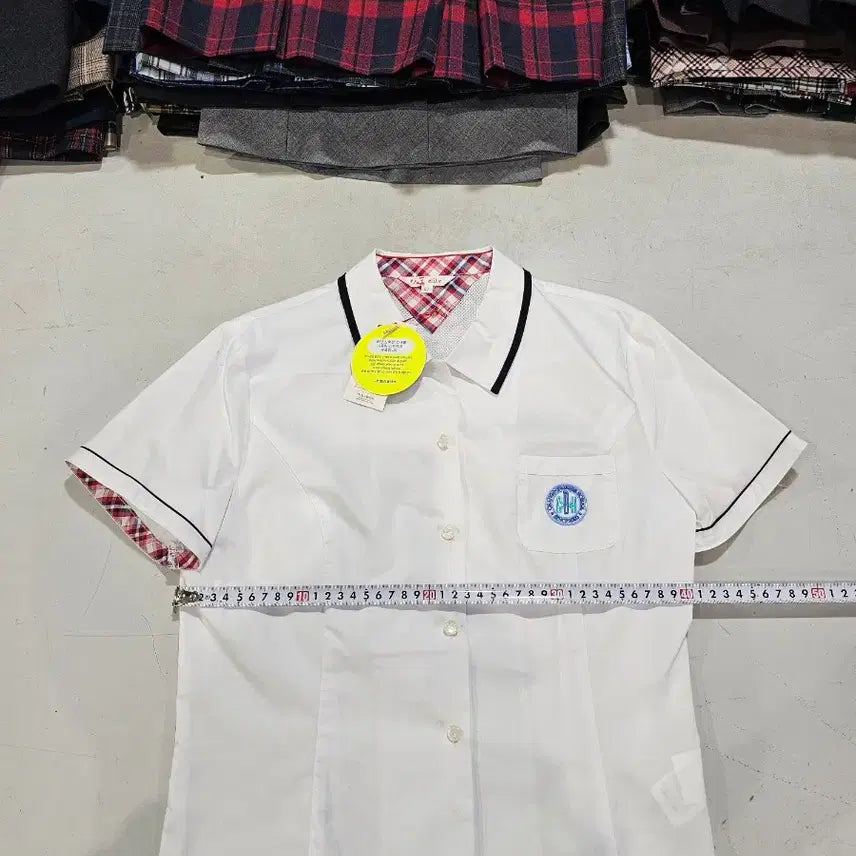 [BUNJANG] School Uniform Short-Sleeve Shirt (Size 97) / 신품여성 교복반팔셔츠 사이즈 97