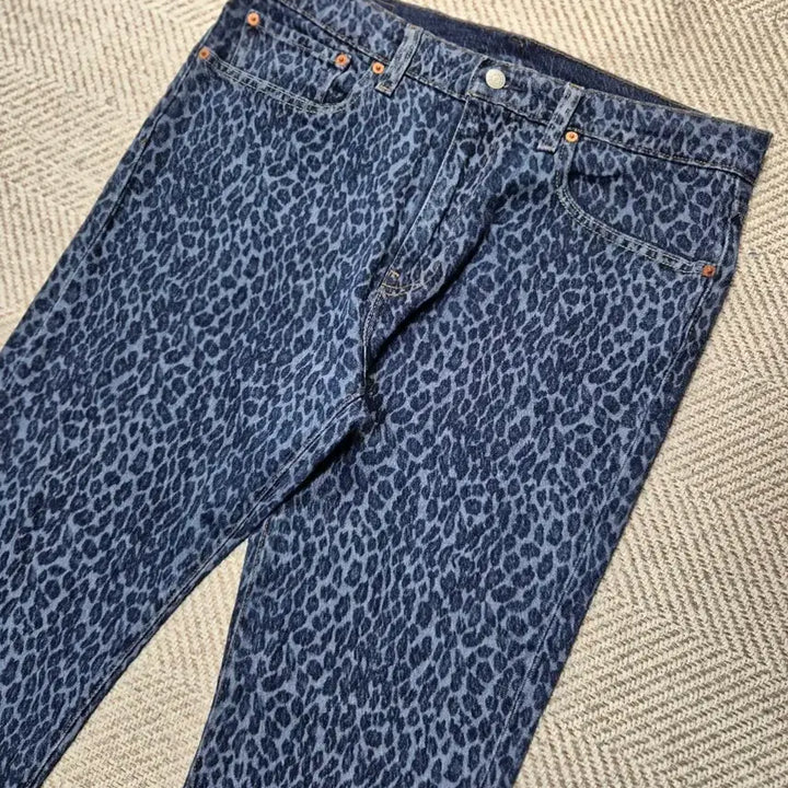 [BUNJANG] Levi's Leopard Premium Line Jeans / 리바이스 레오파드 프리미엄 라인 w35 (A4)