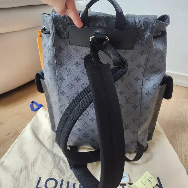 [BUNJANG] Louis Vuitton Eclipse Christopher Backpack / 루이비통 이클립스 크리스토퍼 백팩