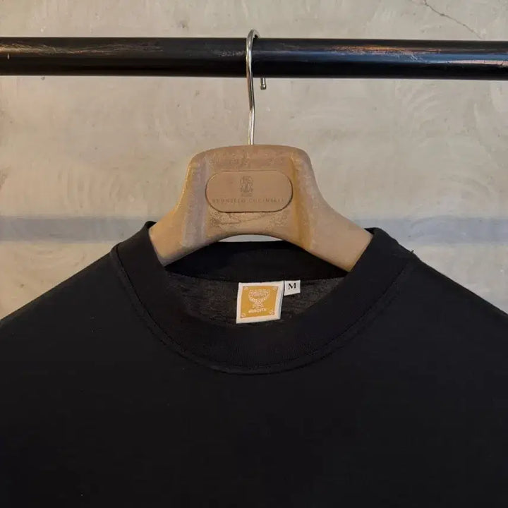 [BUNJANG] MCM Short Sleeve T-shirt (Men's 100) / MCM 반팔티셔츠 남성100