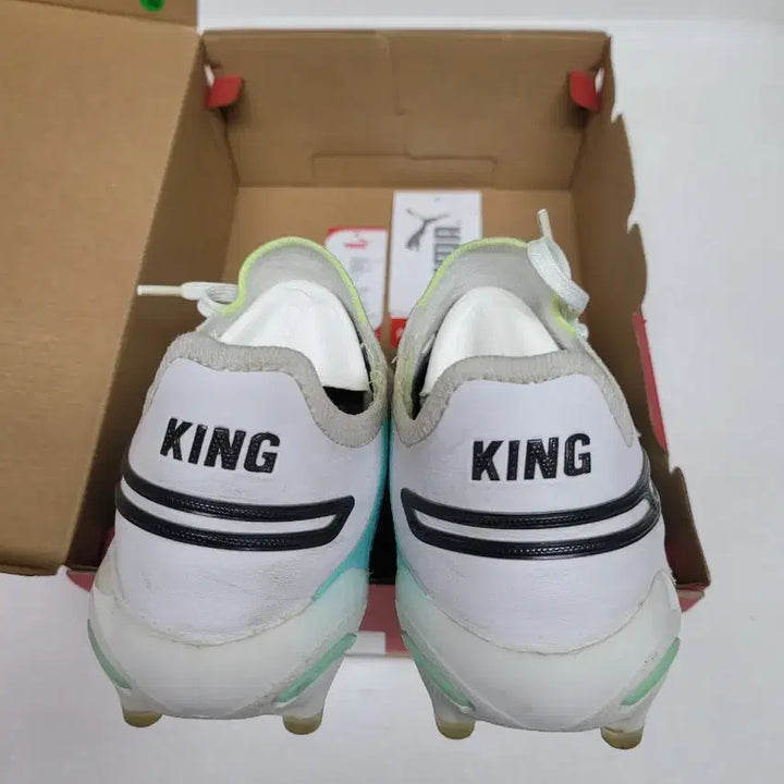 [BUNJANG] Puma King Ultimate FG/AG Soccer Cleats / 푸마 킹 얼티메이트 FG/AG 250mm A급