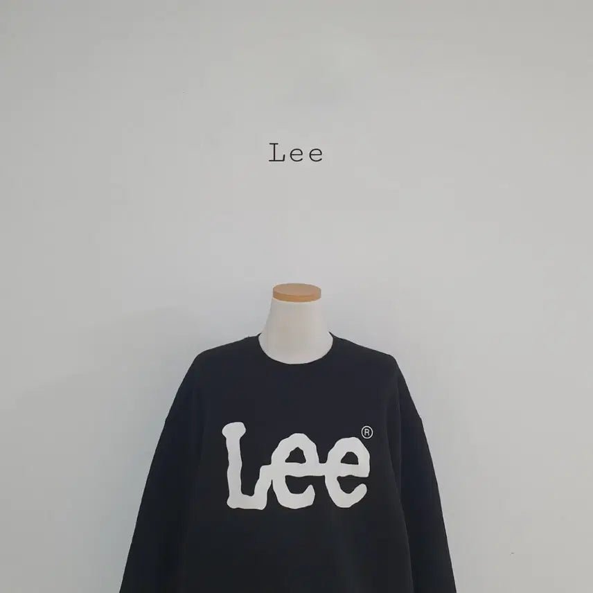 [BUNJANG] Lee Black Oversized Sweatshirt / No.26030115 Lee 리 블랙 맨투맨 티셔츠