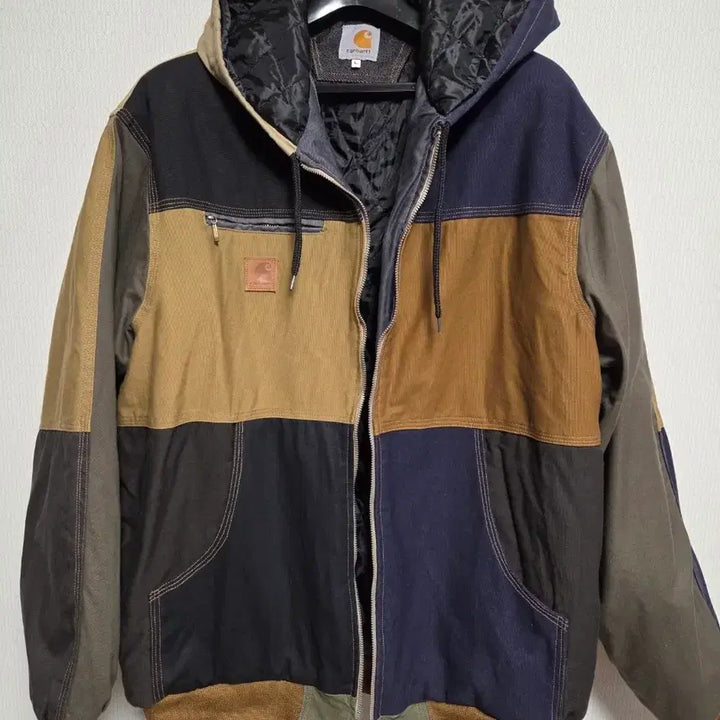 [BUNJANG] Carhartt Patchwork Hooded Jacket / L 칼하트 패치워크 후드 자켓