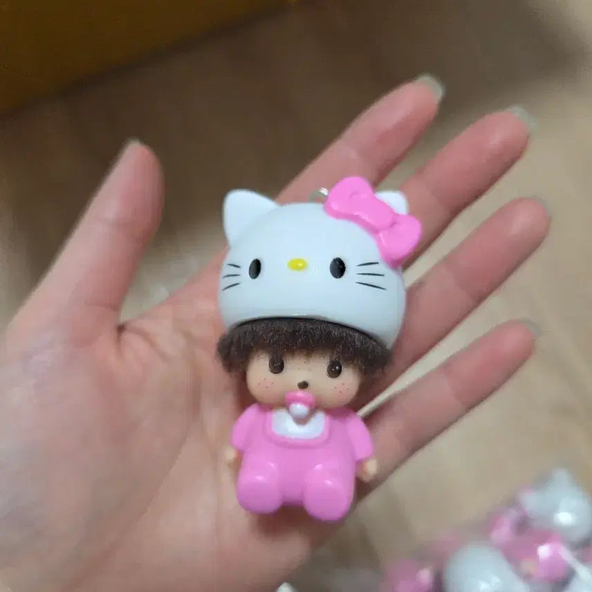 [BUNJANG] Sanrio Baby Kitty Monchhichi Keyring / 키티키링 몬치치키링 산리오키링 백꾸 폰꾸 가방키링 키티굿즈 몬치치굿즈
