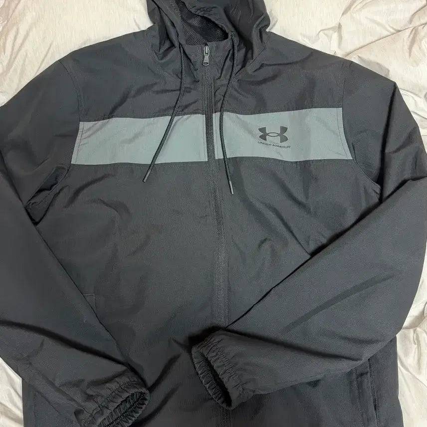 [BUNJANG] Under Armour Windbreaker Jacket - Black M / 언더아머 바람막이 M