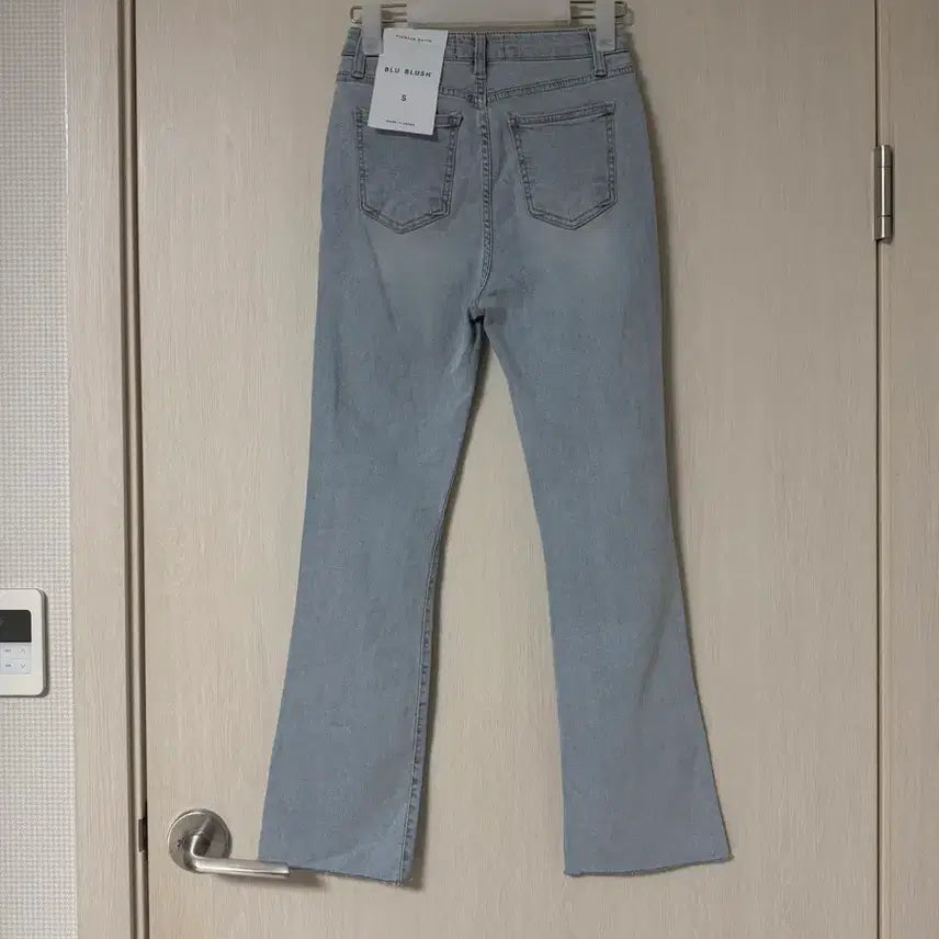 [BUNJANG] Denim Semi-Bootcut Jeans / (택o) 연청 세미부츠컷 데님팬츠 S사이즈