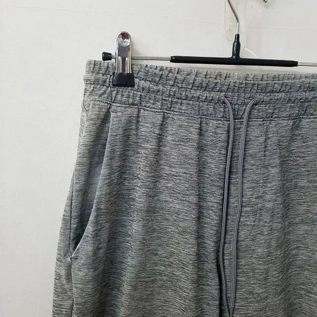 [SOLD OUT] 유니클로 드라이 트레이닝 조거 팬츠