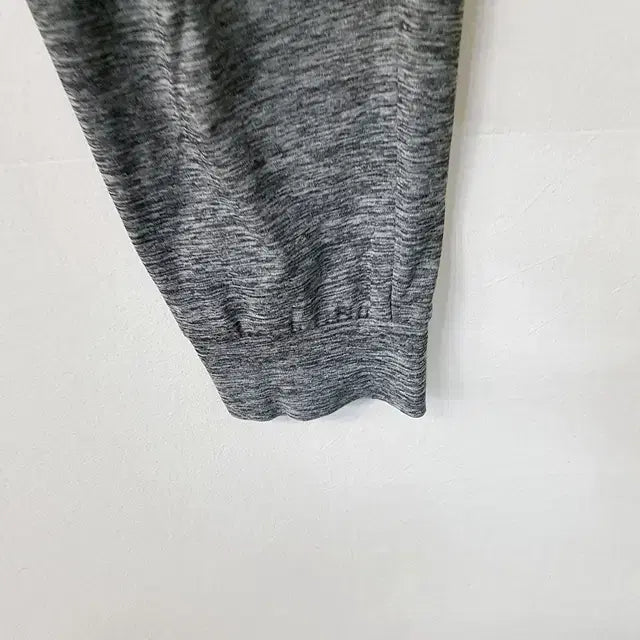 [SOLD OUT] 유니클로 드라이 트레이닝 조거 팬츠