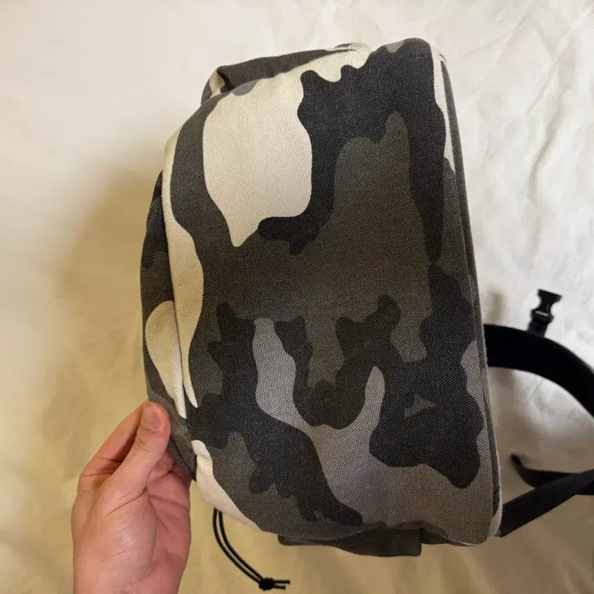 [BUNJANG] Supreme Camo Backpack / 슈프림 카모 백팩