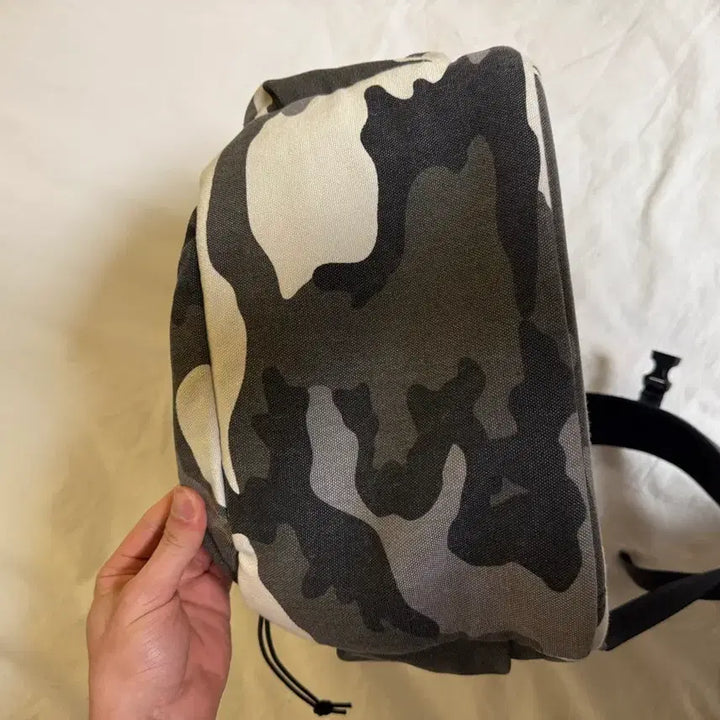 [BUNJANG] Supreme Camo Backpack / 슈프림 카모 백팩