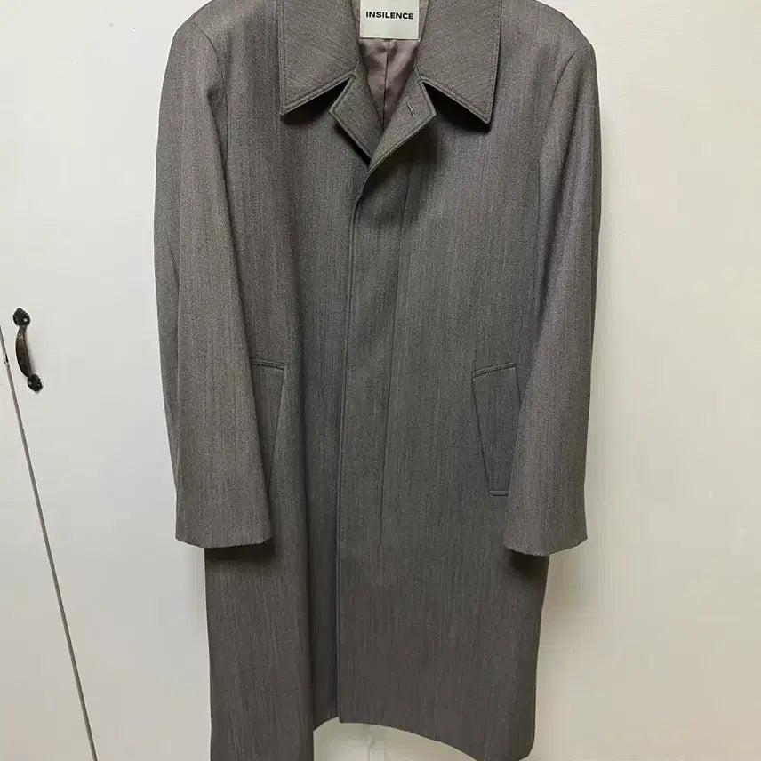 [BUNJANG] INSILENCE Back Flap Balmacaan Coat Melange Brown / 인사일런스 백 플랩 발마칸 코트 MELANGE BROWN