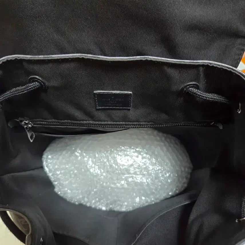 [BUNJANG] Louis Vuitton Eclipse Christopher Backpack / 루이비통 이클립스 크리스토퍼 백팩