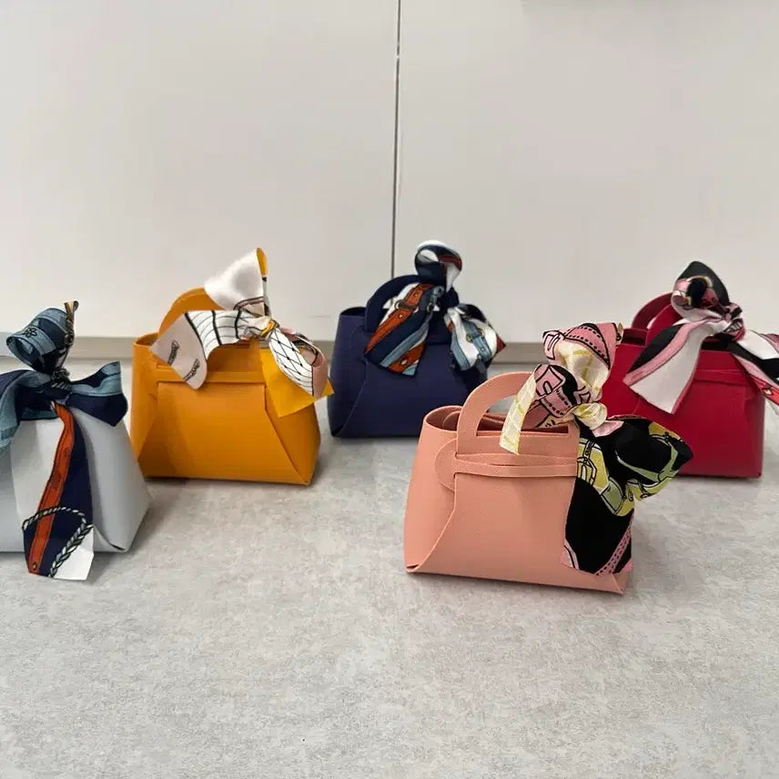 [BUNJANG] Gift Bag with Socks and Scarf Set / 양말선물(가방+양말+스카프 포함)