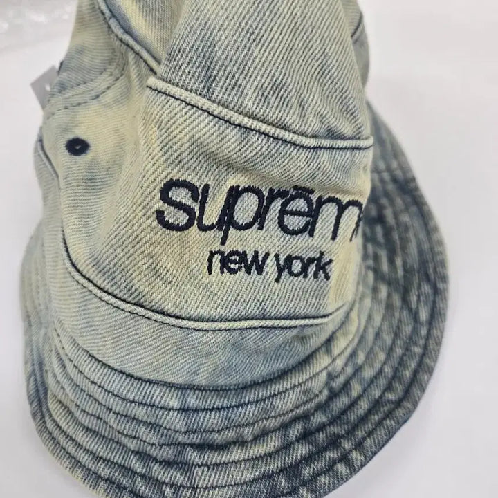 [BUNJANG] Supreme Chino Twill Crusher Hat / 새상품 슈프림 치노 트윌 크러셔 더티 인디고 - 24SS