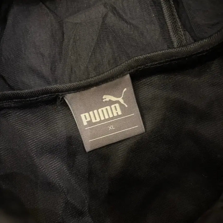 [BUNJANG] Puma Black Running Windbreaker / 푸마 블랙 디테일 러닝 바람막이