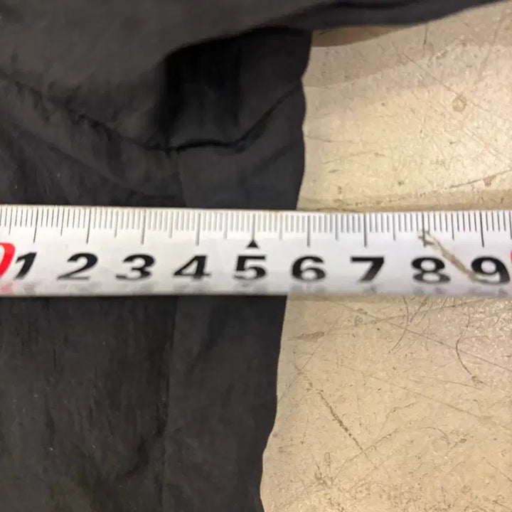 [BUNJANG] Puma Black Running Windbreaker / 푸마 블랙 디테일 러닝 바람막이