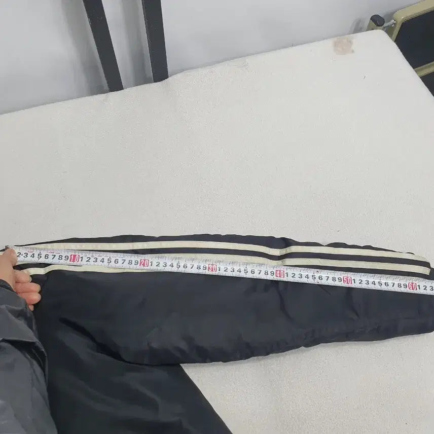 [BUNJANG] Adidas Padded Bomber Jacket Black L / 아디다스 봄버 자켓 패디드 항공점퍼 블랙 L