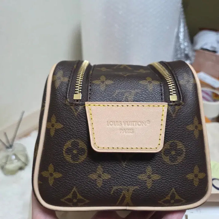 [BUNJANG] Louis Vuitton Monogram Dopp Kit Pouch / (새상품) 루이비통 모노그램 돕키트 파우치