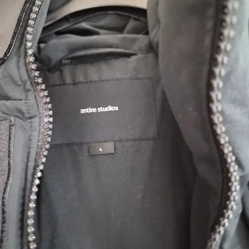 [BUNJANG] Entire Studios Black Puffer Jacket (L) / 엔타이어 스튜디오 블랙 푸퍼 패딩 점퍼(L)