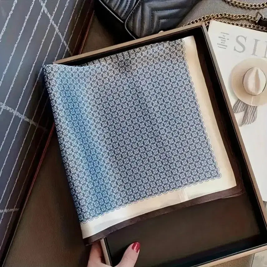 [BUNJANG] Blue Pattern Scarf / 스카프(새상품)