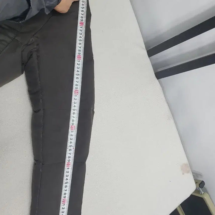 [BUNJANG] CP Company Goggle Down Parka Jacket Khaki 105 / CP컴퍼니 패딩 고글 다운 야상 자켓 카키 105