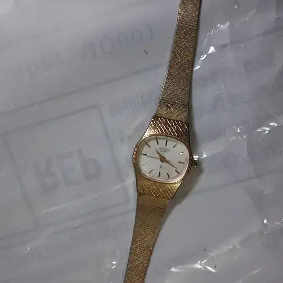 [BUNJANG] Citizen Quartz Gold Watch / 씨티즌 쿼츠 금장 시계