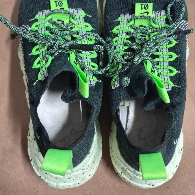[BUNJANG] Nike Space Hippie 01 Carbon Green Running Shoes / 나이키 스페이스 히피 01 카본 그린